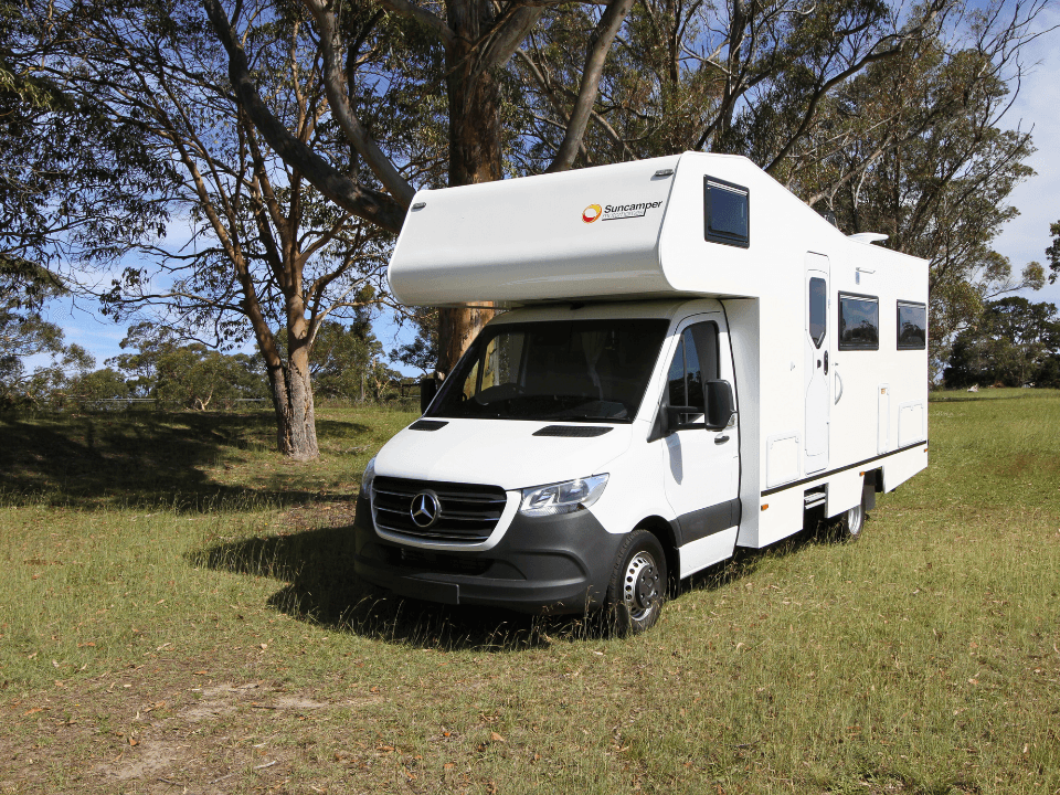 Suncamper Saxby F-2 passenger side quarter — exterior