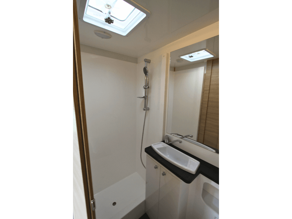 Suncamper Saxby S-2 bathroom detail — bathroom