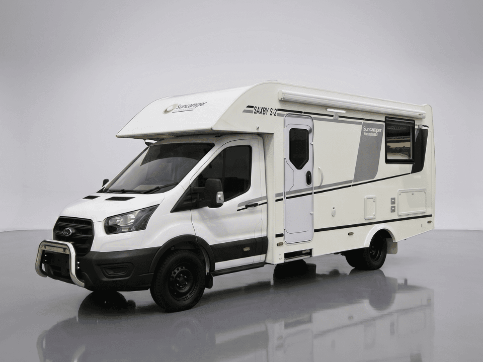 Suncamper Saxby S-2 showroom exterior — exterior