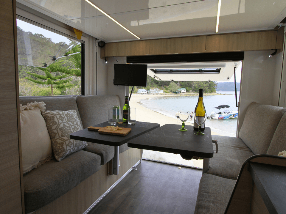 Suncamper Saxby S-2 interior detail — interior