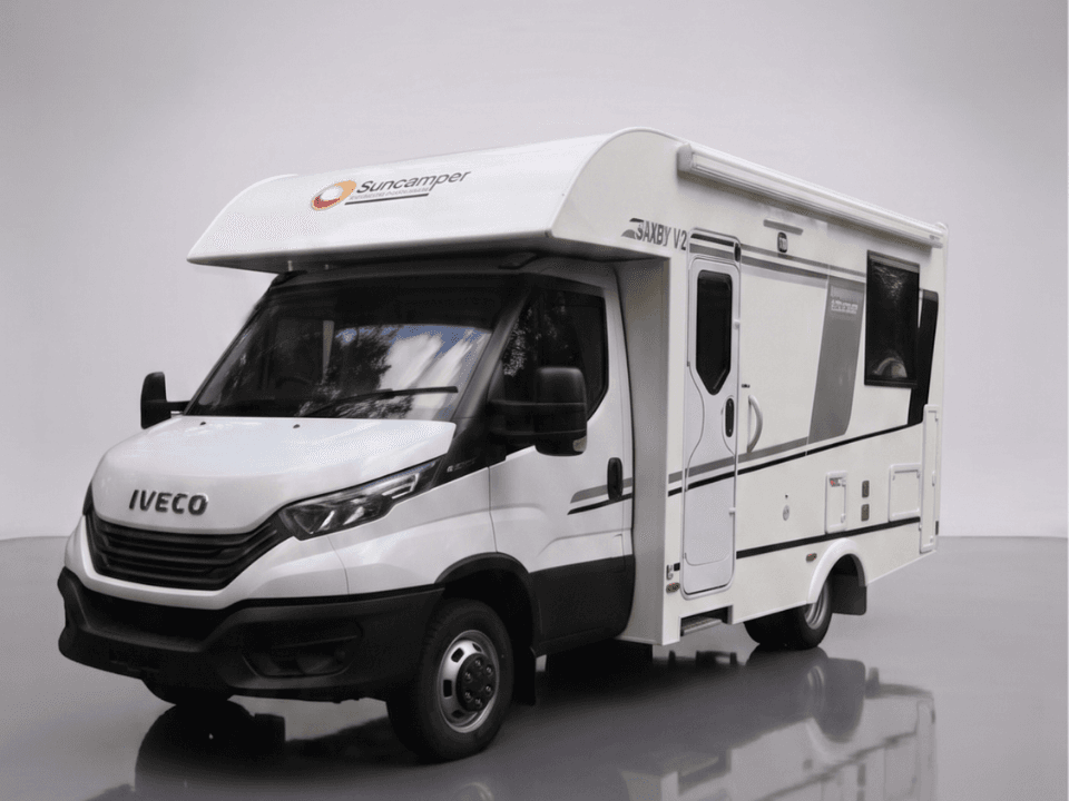 Suncamper Saxby V-2 showroom presentation — interior