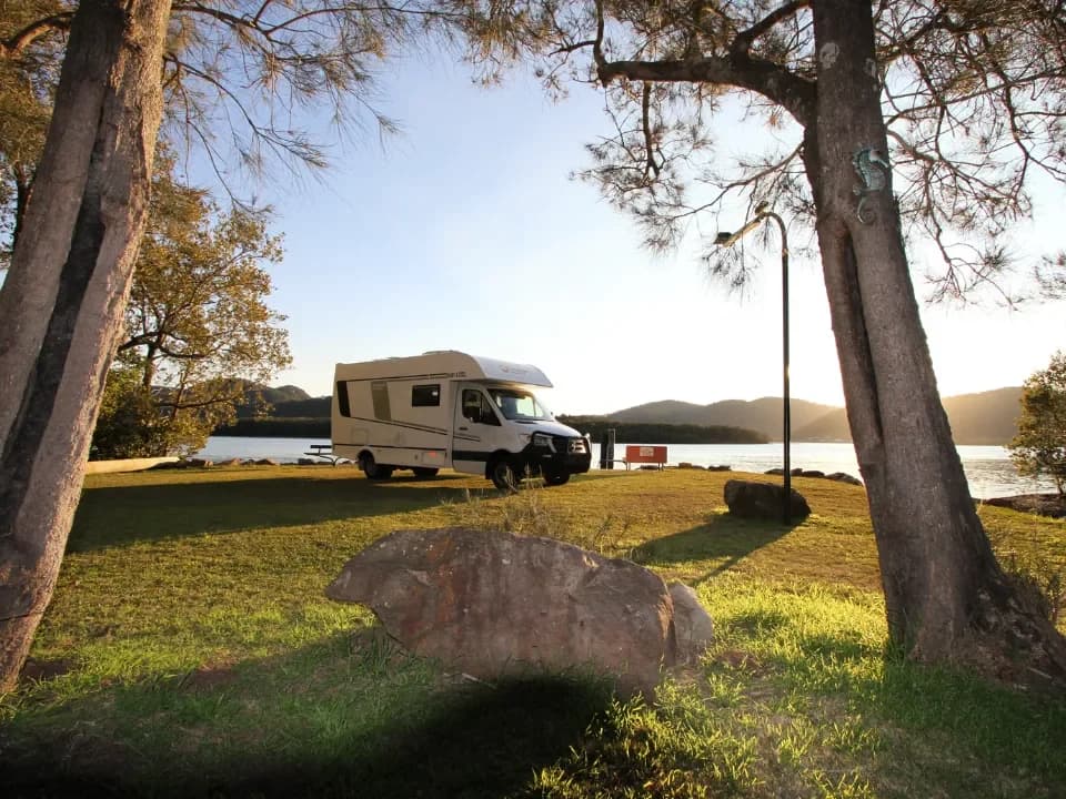 Suncamper Saxby X-2 drivers side — exterior