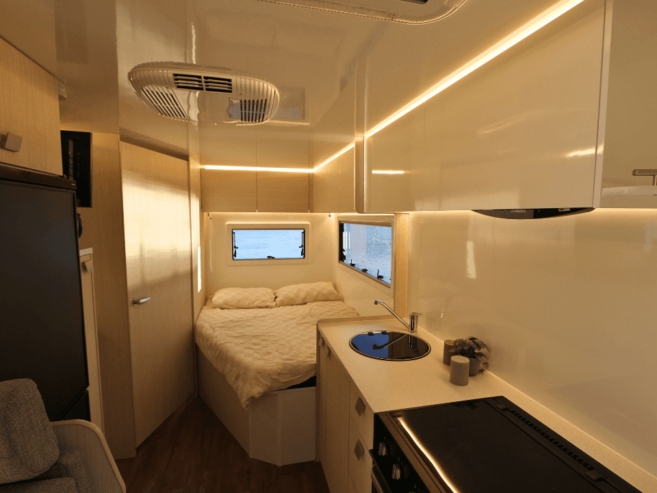 Suncamper Saxby X-2 interior main — interior