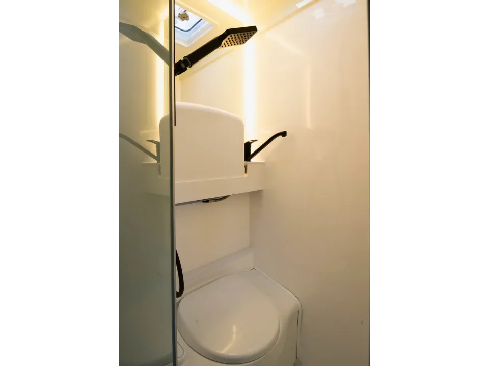 Suncamper Sherwood Conqueror 2.0 bathroom