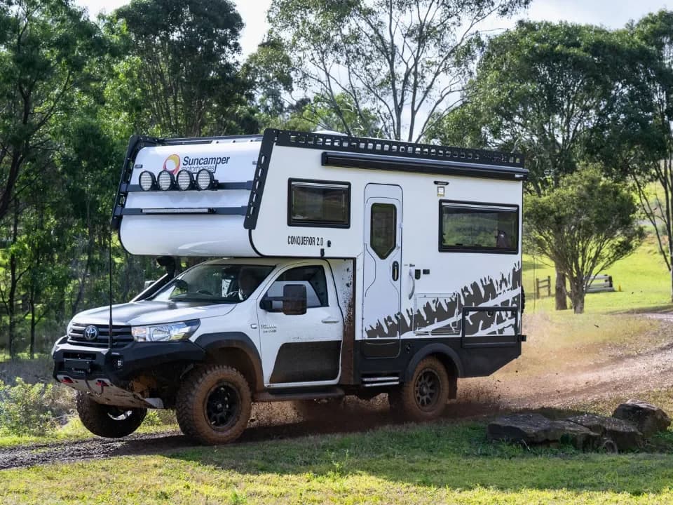 Suncamper Sherwood Conqueror 2.0 drivers side exterior