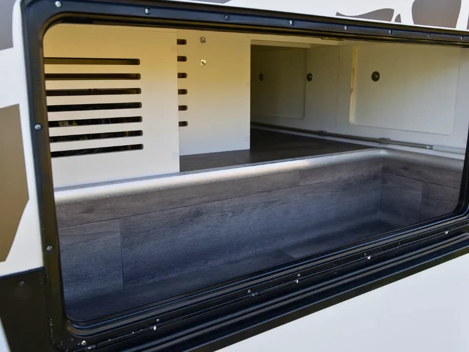 Suncamper Sherwood Conqueror 2.0 storage