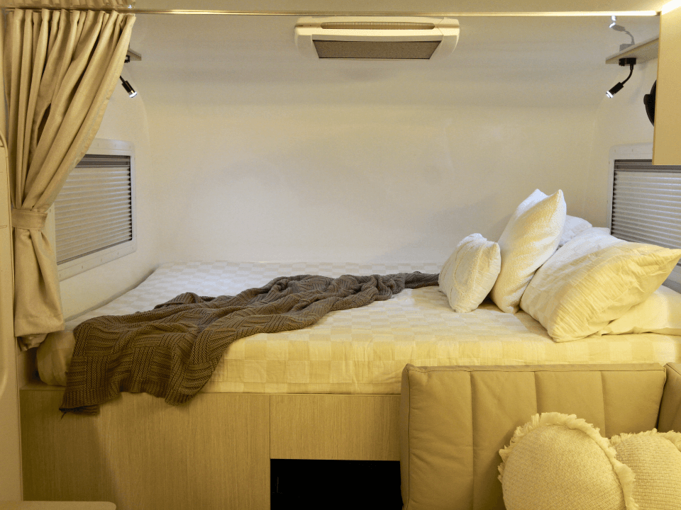 Suncamper Sherwood Conqueror 3.0 East West Queen bed configuration