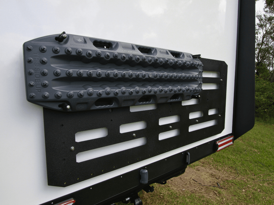 Suncamper Sherwood Conqueror 3.0 rear utility bar