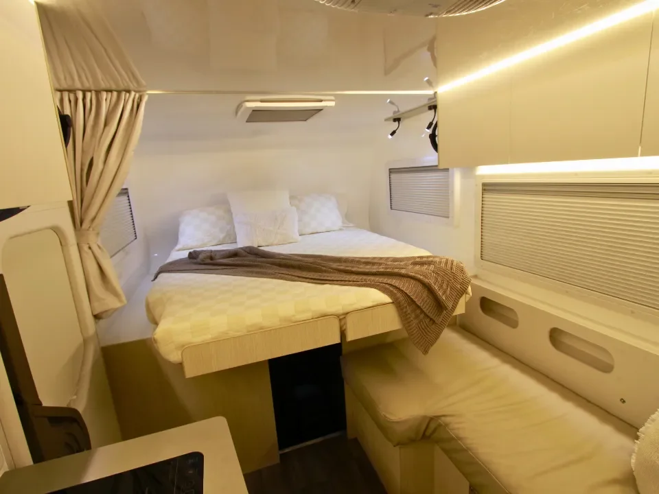 Suncamper Sherwood Conqueror 3.0 interior layout