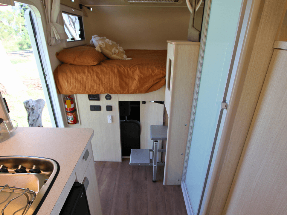 Suncamper Sherwood E-2 bed area