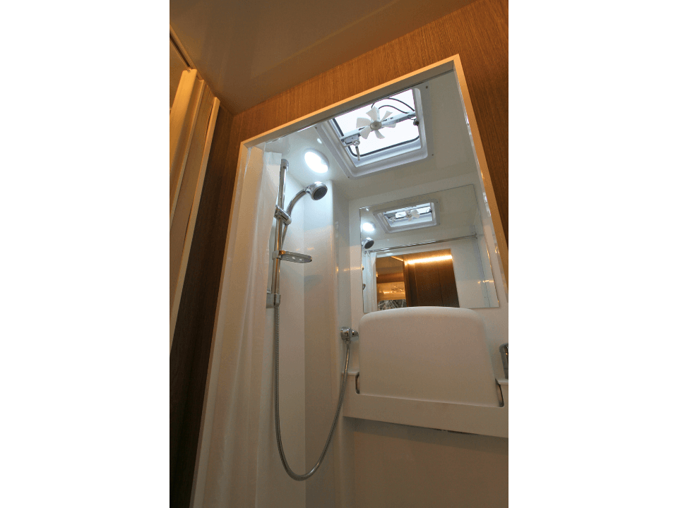 Suncamper Sherwood T-2 bathroom finish