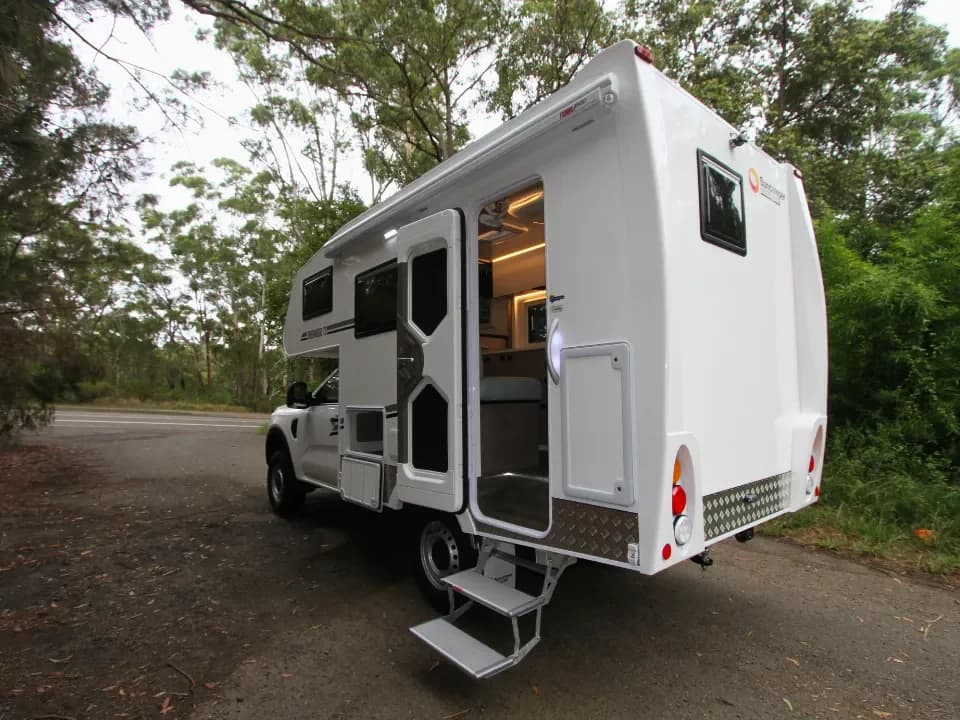 Suncamper Sherwood T-2 rear quarter