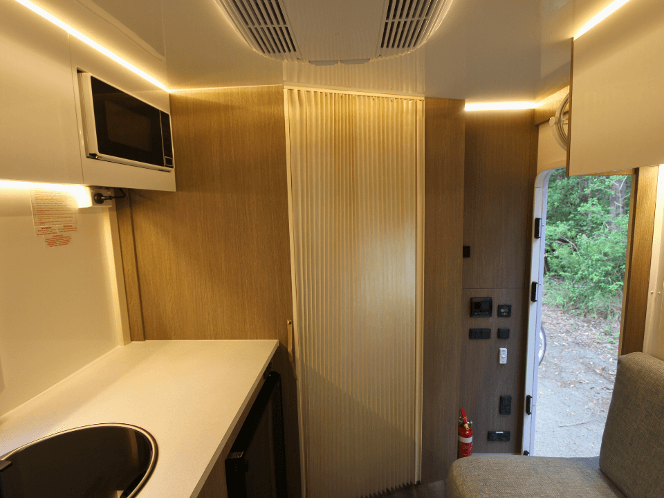 Suncamper Sherwood T-2 interior detail