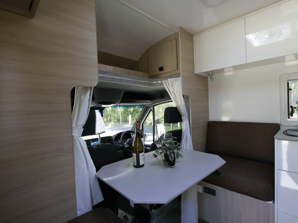 Suncamper Sovereign Q-2 interior detail — interior