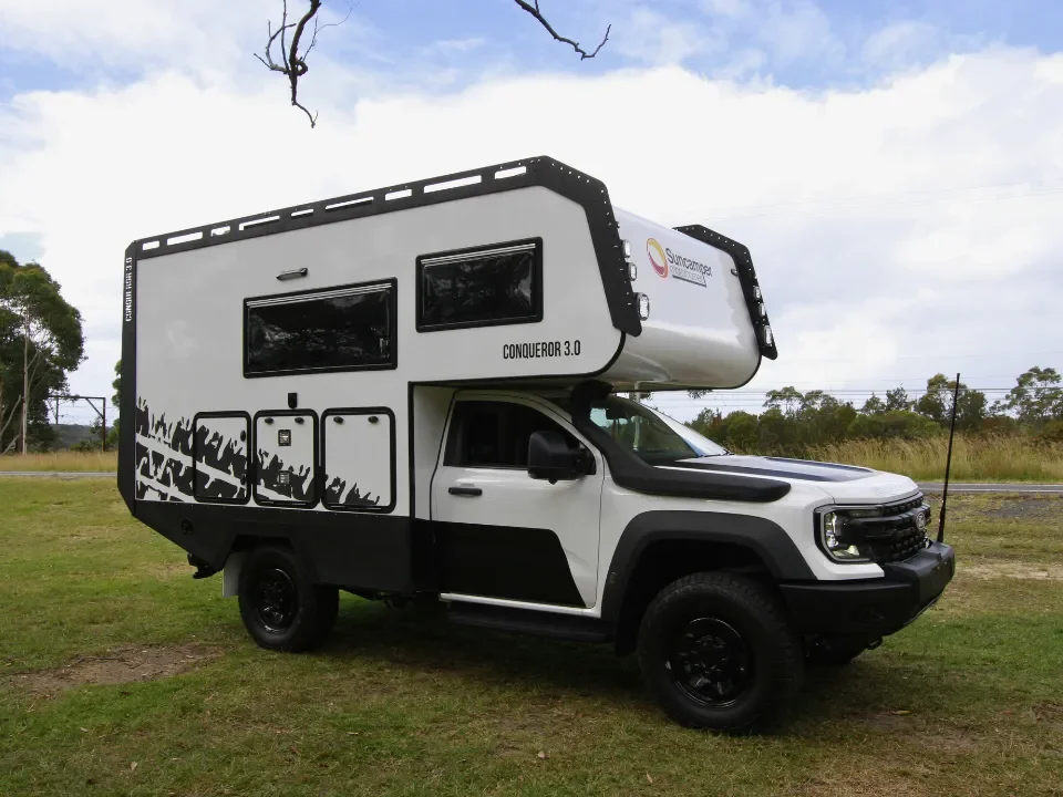 Suncamper Sherwood Conqueror 3.0 4x4 motorhome, front drivers side